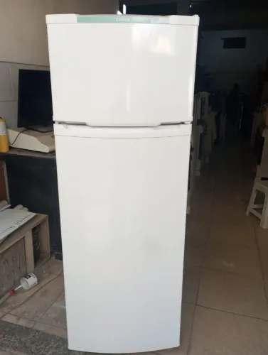 Geladeira Consul 370L