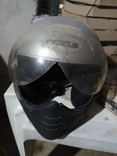 Capacete F 21