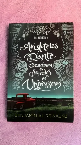 Livro - Aristóteles e Dante descobrem os segredos do universo