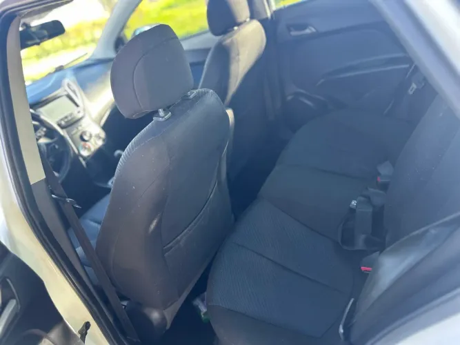 Hyundai HB20S C.plus/c.style 1.6 Flex 16V Mec.4p 2014