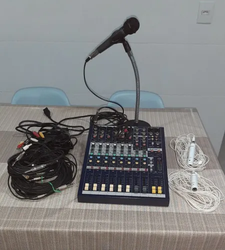 Mesa Som Profissional - Lote: Soundcraft EPM6 + Par Microfones Coral Samson CM12C + Cabos