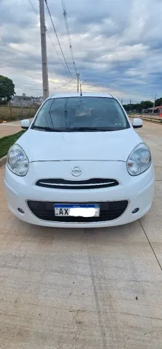 Nissan March S 1.0 16V Flex Fuel 5P 2014