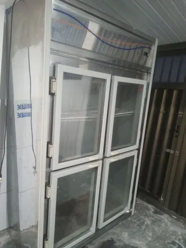 Vendo freezer Gelopar 4 portas 