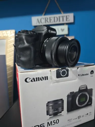 Canon EOS M50 Mirrorless - Perfeita para Vlogs e Fotos (+ 3 Baterias Extras!)
