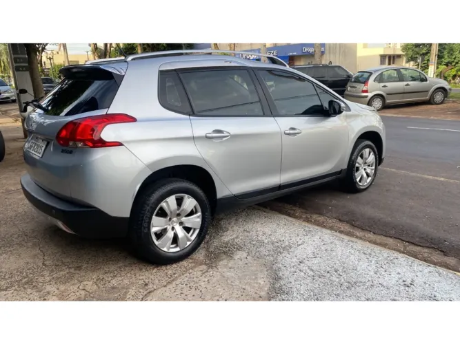 Peugeot 2008 Allure 1.6 Flex 16V 5P Aut. 2017