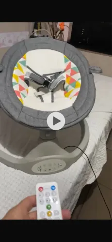 Cadeira que balança sozinha 