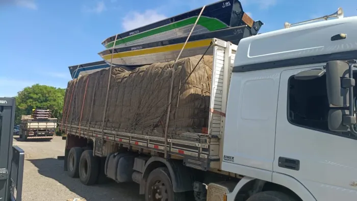 Atego único dono bitruck *