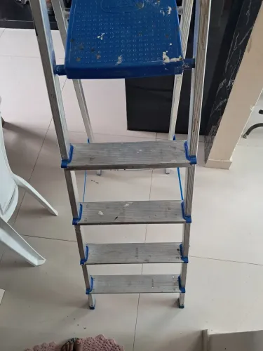 Escada de alumínio