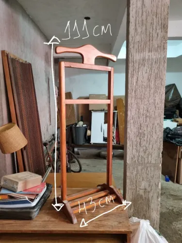 Cabideiro para paletó ou camisa