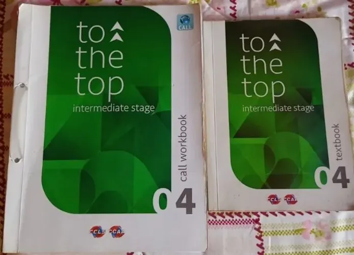 Livro Inglês CCAA To The Top 04