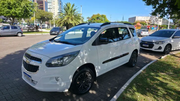 Chevrolet Spin Advantage 1.8 8V Econo.flex 5P Aut. 2015