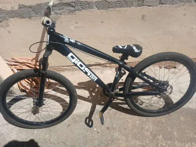 Gios 4trix seminova !!!apenas dinheiro nao aceito trocas!!