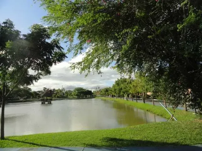 EXCELENTE LOTE COM 450 m2 NO CONDOMÍNIO PRIVÊ CHATEAU PARAÍSO, LAZER COMPLETO, EXC. LOCALI