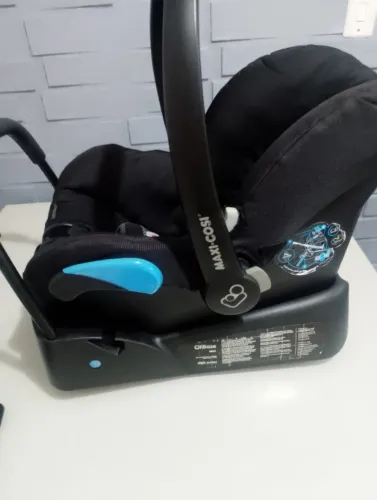 Cadeirinha de bebê para carro e bebê conforto