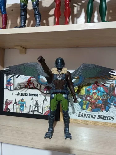 Abutre eletrônico 30cm original marca Hasbro 