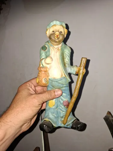 Escultura porcelana