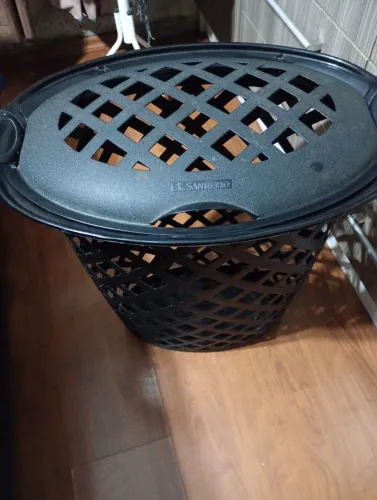 VENDO CESTO ROUPAS PLÁSTICO SANREMO 46,5L