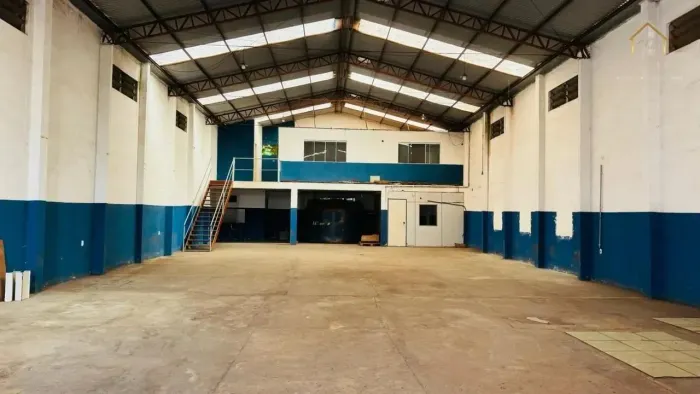 Alugo Barracão na Av Filinto Muller - Várzea Grande