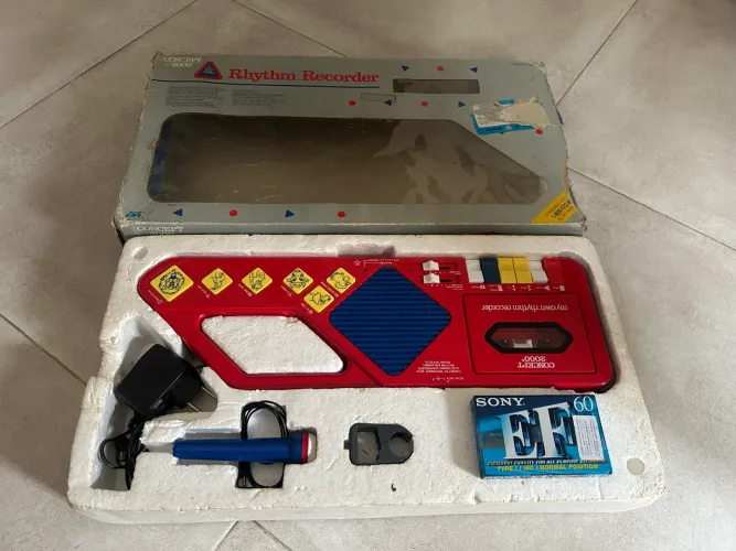 Gravador Rhythm Recorder Concept 2000, importado na caixa para colecionador