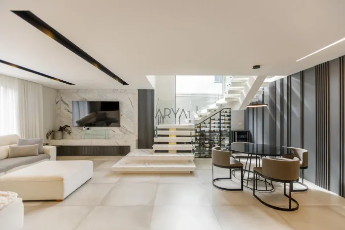 Casa em condomínío em Santa Felicidade - ARYA 1