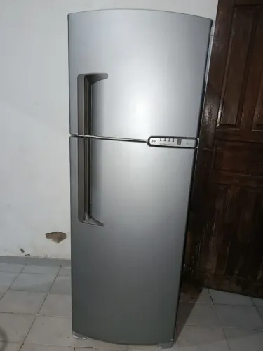 Vendo geladeira Brastemp