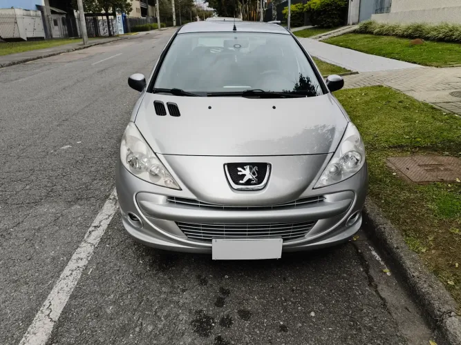 Peugeot 207 XR Sport 1.4 Flex 8V 5P 2011