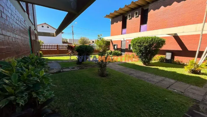Casa duplex em condomínio à venda no Portinho em Cabo Frio - Por R$ 370.000,00