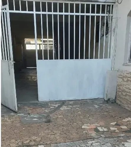 Casa duplex com 2 quartos na Avenida Mirandela 