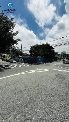 Terreno de esquina Av Santo Antônio