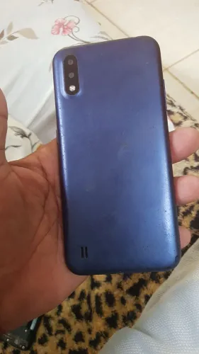 Samsung  A01 trincado