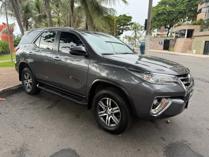 Toyota Hilux SW4 SRV 4X2 2.7 Flex 16V Aut. 2019