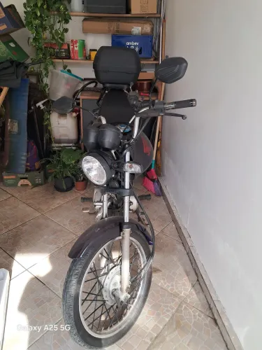 Vendo moto Honda cg 125 2011/2012