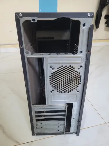 Gabinete ATX