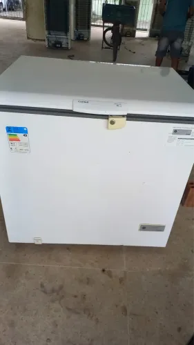 Freezer Cônsul voltagem 110v Bem conservada