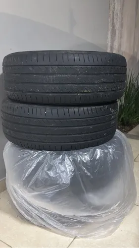 Pneus 215/60 R17