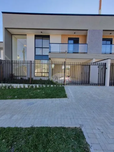 Sobrado com 3 dormitórios à venda, 150 m² por R$ 899.000,00 - Cidade Jardim - São José dos