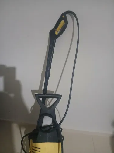 MAQUINA ALTA PRESSÃO KARTCHER.