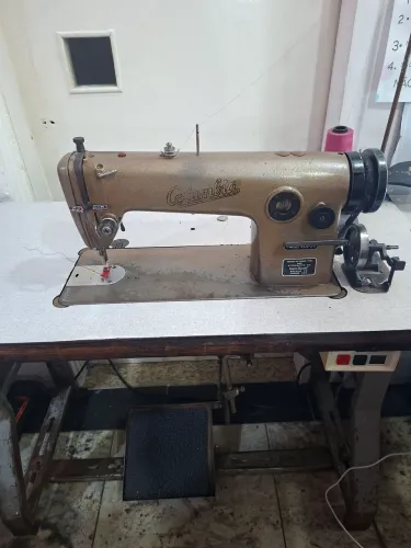 Máquina Reta de costura industrial COLOMBIA