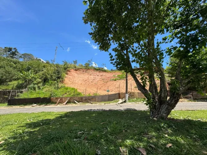 Terreno Padrão à Venda no Bairro Olho d'Água em Mairiporã