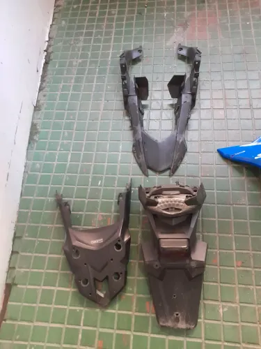 Peças de xre precisam de reparo