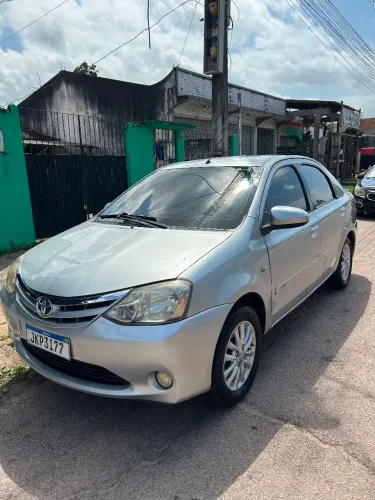 Toyota Etios XLS Sedan 1.5 Flex 16V 4P Mec. 2014