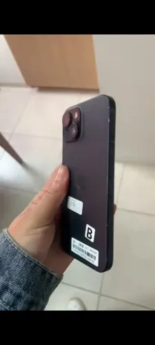 iPhone 15 128GB semi-novo 