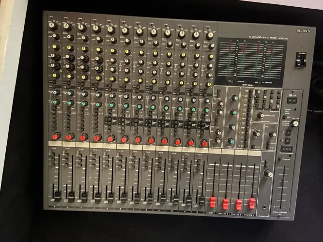 Mesa de som Sony MXP 390