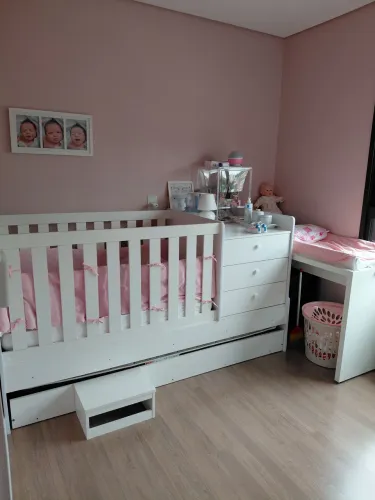 Berço multifuncional cama auxiliar com colchões inclusos