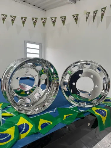 RODA DE ALUMÍNIO ARO 17,5 6.00 6 FUROS AUTO BRILHO BORDA LARGA CAMINHÃO 3/4 FRAT NOVA 