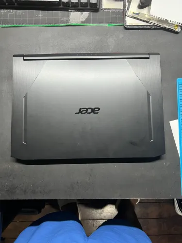ACER NITRO 5 FULL HD 144Hz