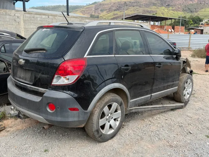 Sucata Captiva 2.4 2010