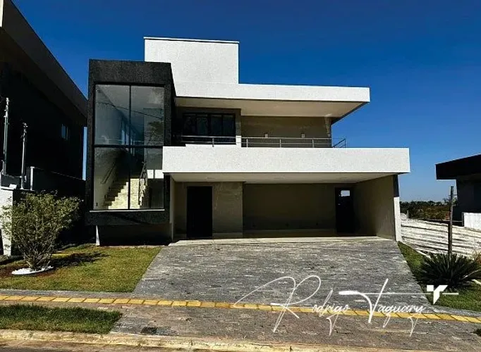 Jardins Nápoles | Senador Canedo | 370 m² | 4 suítes | Piscina aquecida