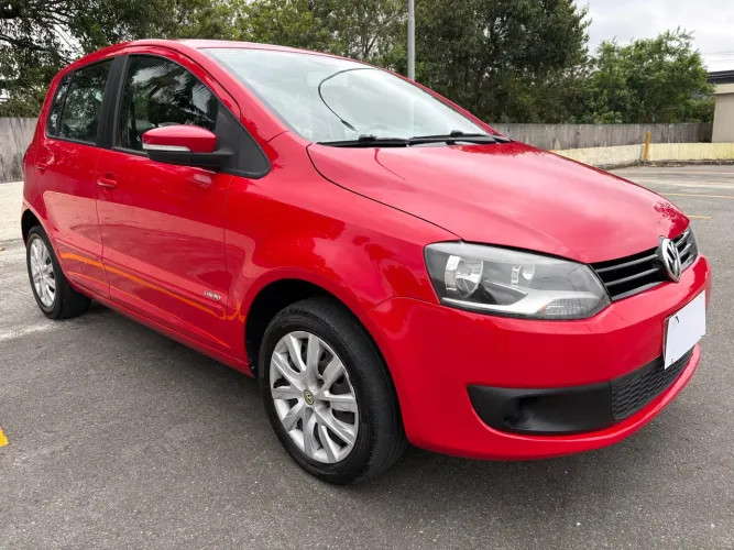 Volkswagen Fox 1.0 MI Total Flex 8V 5P 2014