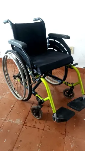 Cadeira de Rodas ORTOBRÁS / Alumínio